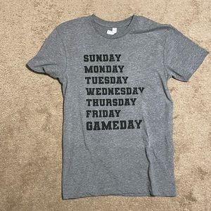 GAMEDAY SHIRT SIZE SMALL